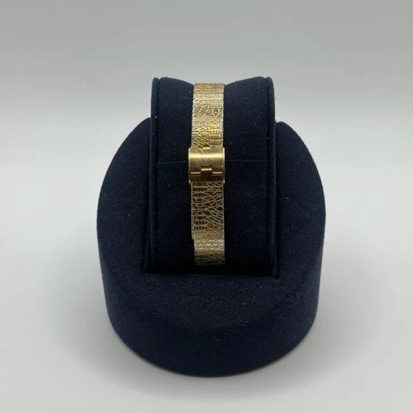 Vintage Timex Gold Tone Green Dial Manual Wind Women's Watch - Picture 3 of 7